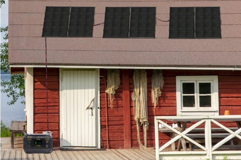Lion Energy Solar powered cabin